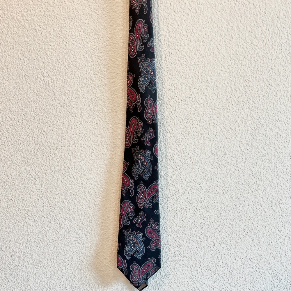 Christian Dior Vintage authentic 100% silk paisley tie